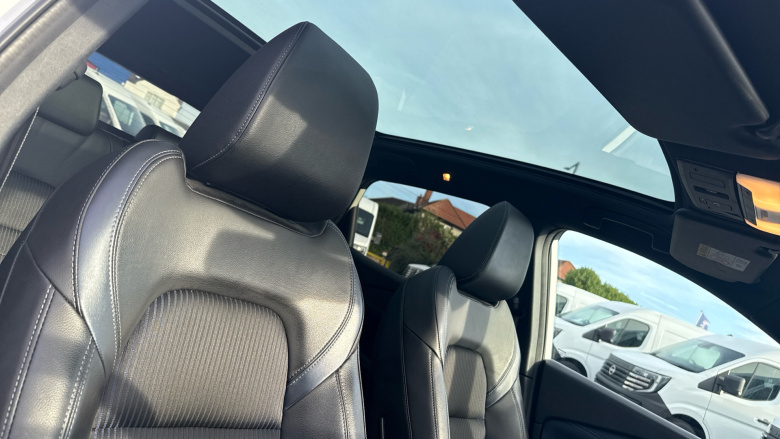 Nissan Qashqai 1.3 DiG-T MH Tekna 5dr Petrol Hatchback